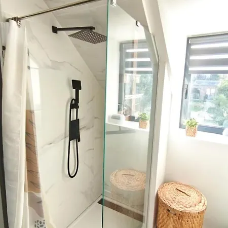 Apartamento Cocon Lumineux Avec Jardin, Coeur De *